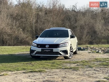 Авто Volkswagen Passat 2018 № 7641310
