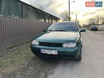 Авто Volkswagen Golf 2000 № 7641425