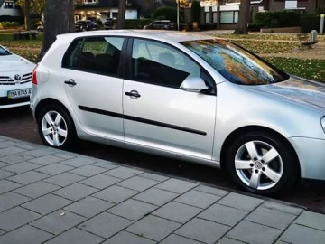 Авто Volkswagen Golf 2005 № 7641463