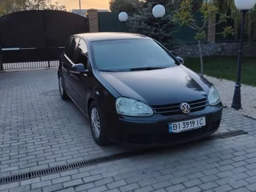 Авто Volkswagen Golf 2004 № 7641465
