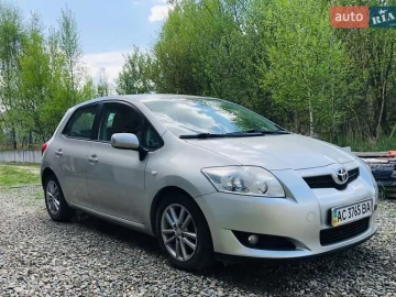Авто Toyota Auris 2010 № 7641556
