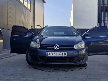 Авто Volkswagen Golf 2010 № 7641564
