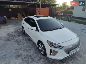 Авто Hyundai Ioniq 2017 № 7641722