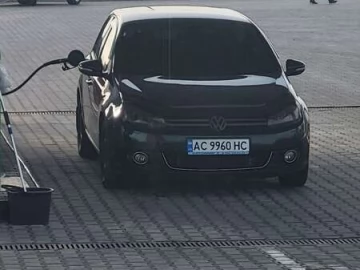 Авто Volkswagen Golf 2010 № 7642007
