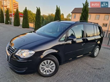 Авто Volkswagen Touran 2008 № 7642082