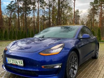 Авто Tesla Model 3 2018 № 7642101