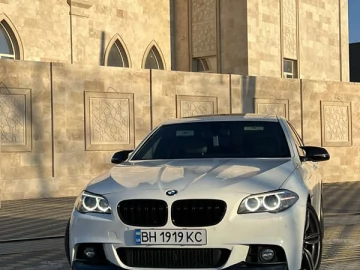 Авто BMW 5 Series 2013 № 7642117