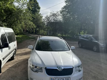 Авто Skoda Superb 2012 № 7642235