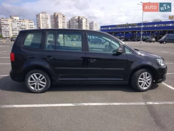 Авто Volkswagen Touran 2012 № 7642238