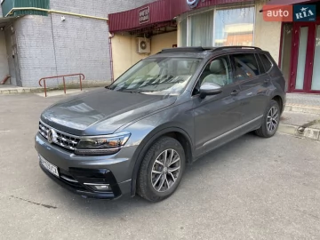 Авто Volkswagen Tiguan 2020 № 7642334