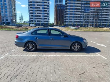 Авто Volkswagen Jetta 2014 № 7642429