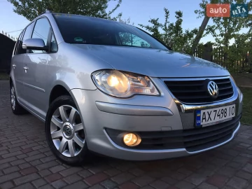 Авто Volkswagen Touran 2007 № 7642482