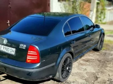 Авто Skoda Superb 2003 № 7642534