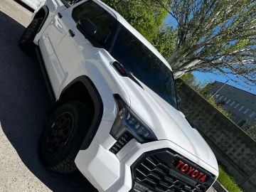 Авто Toyota Tundra 2023 № 7642597