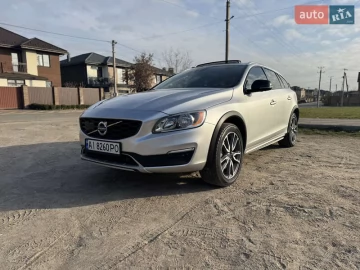 Авто Volvo V60 Cross Country 2018 № 7642693