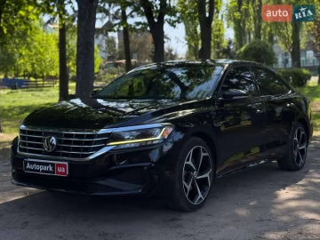 Авто Volkswagen Passat 2020 № 7642711