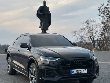 Авто Audi Q8 2021 № 7642743