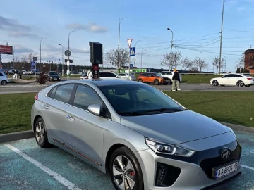 Авто Hyundai Ioniq 2018 № 7642862