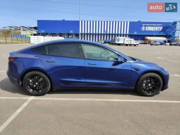 Авто Tesla Model 3 2022 № 7642910