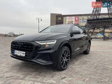 Авто Audi Q8 2021 № 7642923