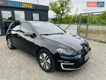 Авто Volkswagen E-Golf 2016 № 7643045