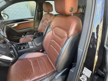 Авто Volkswagen Touareg 2021 № 7643434