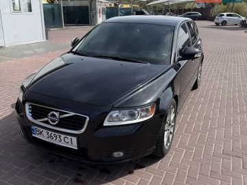 Авто Volvo V50 2011 № 7643546