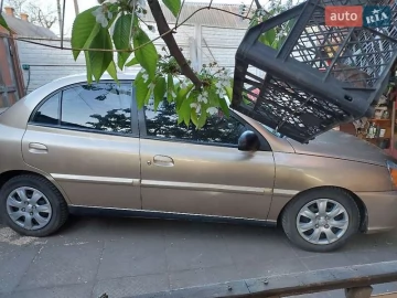 Авто KIA Rio 2003 № 7643736