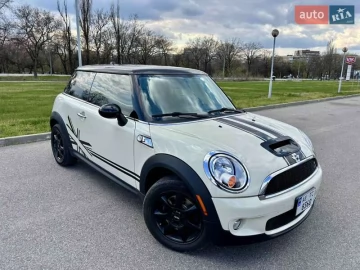 Авто MINI Hatch 2010 № 7643891