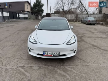 Авто Tesla Model 3 2019 № 7643982