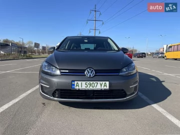 Авто Volkswagen E-Golf 2017 № 7644323