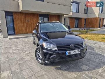 Авто Volkswagen Touareg 2016 № 7644413