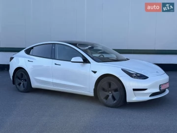 Авто Tesla Model 3 2021 № 7644867