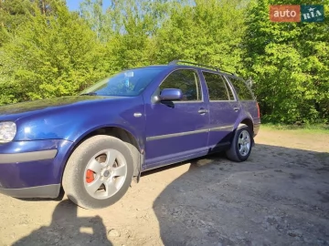 Авто Volkswagen Golf 2000 № 7644987
