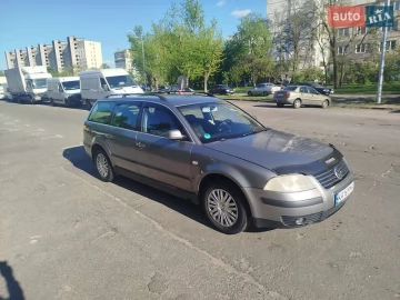 Авто Volkswagen Passat 2003 № 7645011