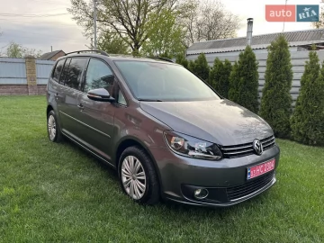 Авто Volkswagen Touran 2011 № 7645260