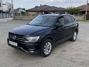 Авто Volkswagen Tiguan 2017 № 7645418
