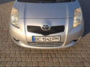 Авто Toyota Yaris 2008 № 7645624