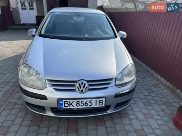 Авто Volkswagen Golf 2004 № 7645630