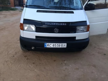 Авто Volkswagen Transporter 2000 № 7645671