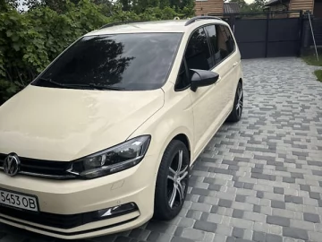 Авто Volkswagen Touran 2017 № 7645907