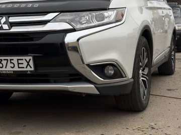 Авто Mitsubishi Outlander 2018 № 7645931