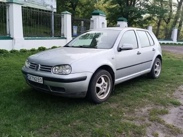 Авто Volkswagen Golf 2000 № 7646058