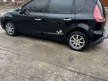 Авто Renault Scenic 2010 № 7646317