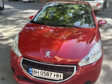 Авто Peugeot 208 2015 № 7646447