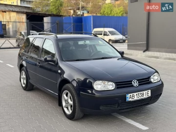 Авто Volkswagen Golf 2000 № 7646483