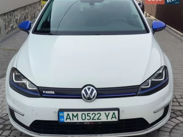 Авто Volkswagen E-Golf 2015 № 7646601