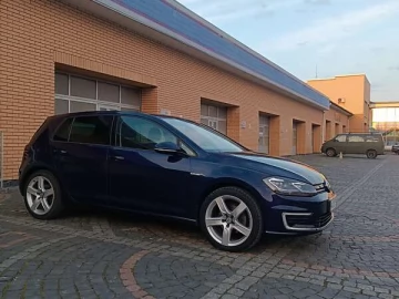 Авто Volkswagen E-Golf 2020 № 7646728