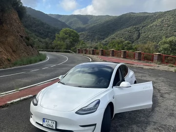 Авто Tesla Model 3 2018 № 7646911