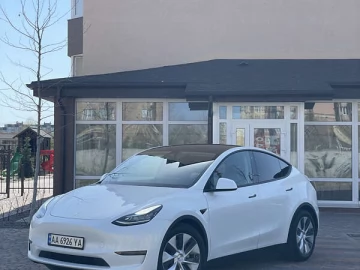 Авто Tesla Model Y 2020 № 7646936